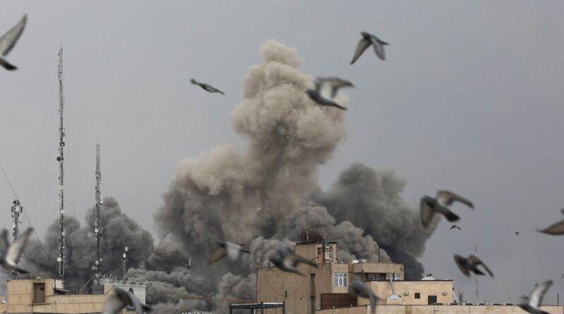 US President Trump Directs Federal Agencies to Stop Using Anthropic AI